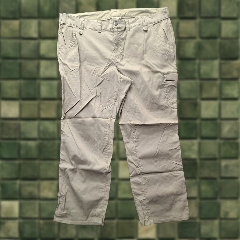 Vintage Duluth Dry on the Fly Pants Womens 20x35 Bootcut Convertible Hiking Cargo Nylon Spandex Beige Regular Inseam 35" Pockets Moisture Wicking Comfort Size 27" / US 4 / IT 40 - 1 Thumbnail