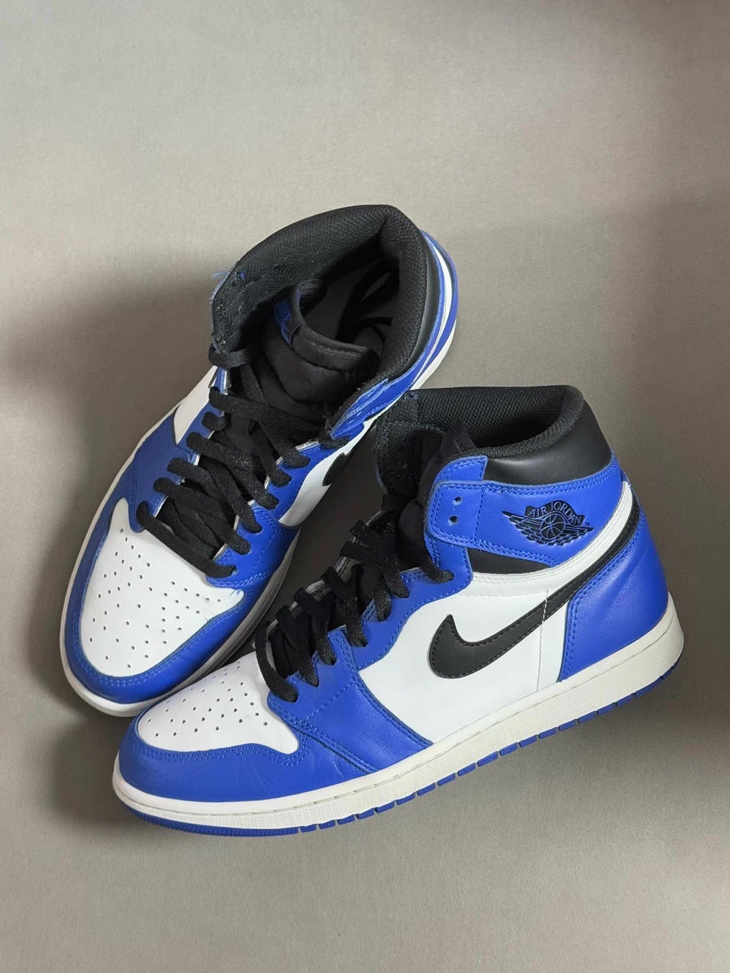 Nike Air Jordan 1 Retro High Game Royal basketball shoes。 Ｑ20 Size US 10.5 / EU 43-44 - 1 Thumbnail
