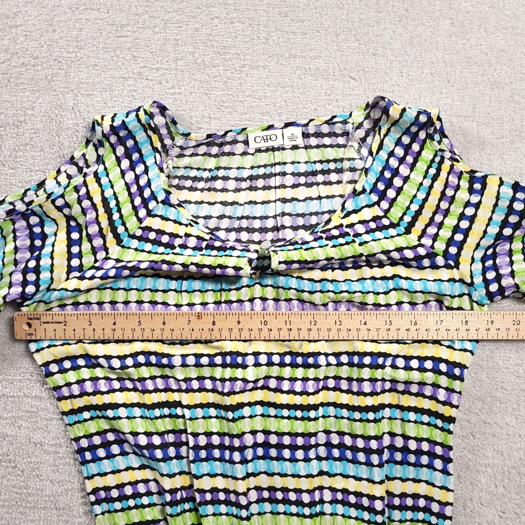 Vintage Cato Shirt Womens Medium Geometric Print S/S Boat Neck Keyhole Cold Shoulder Blouse Hat? Size M / US 6-8 / IT 42-44 - 3 Thumbnail