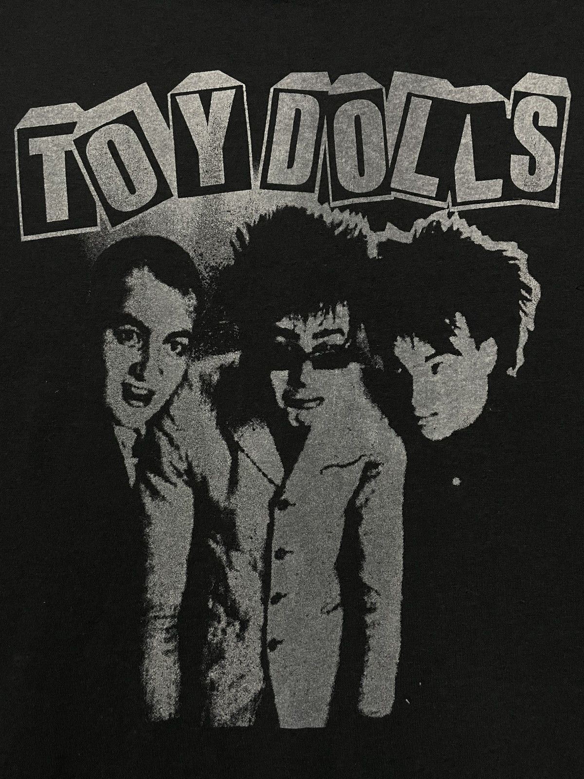 Band Tees Vintage 90s Original Toy Dolls Punk Rock Band Iconic Tshirt Size US L / EU 52-54 / 3 - 7 Thumbnail