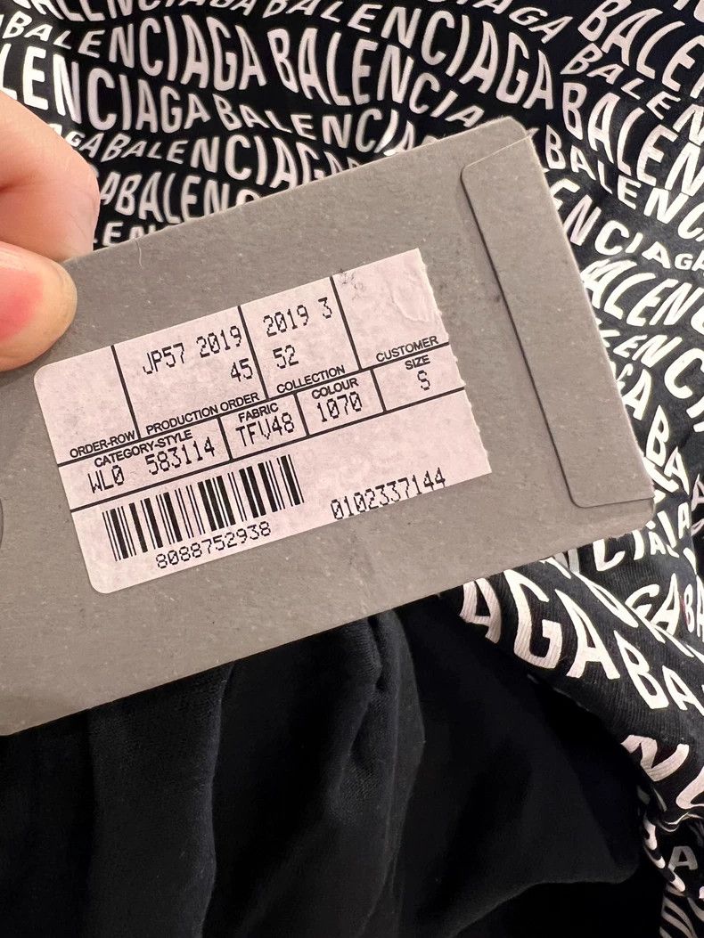 Balenciaga Balenciaga Black Full Print Long Sleeve Underlayer Size US S / EU 44-46 / 1 - 4 Thumbnail