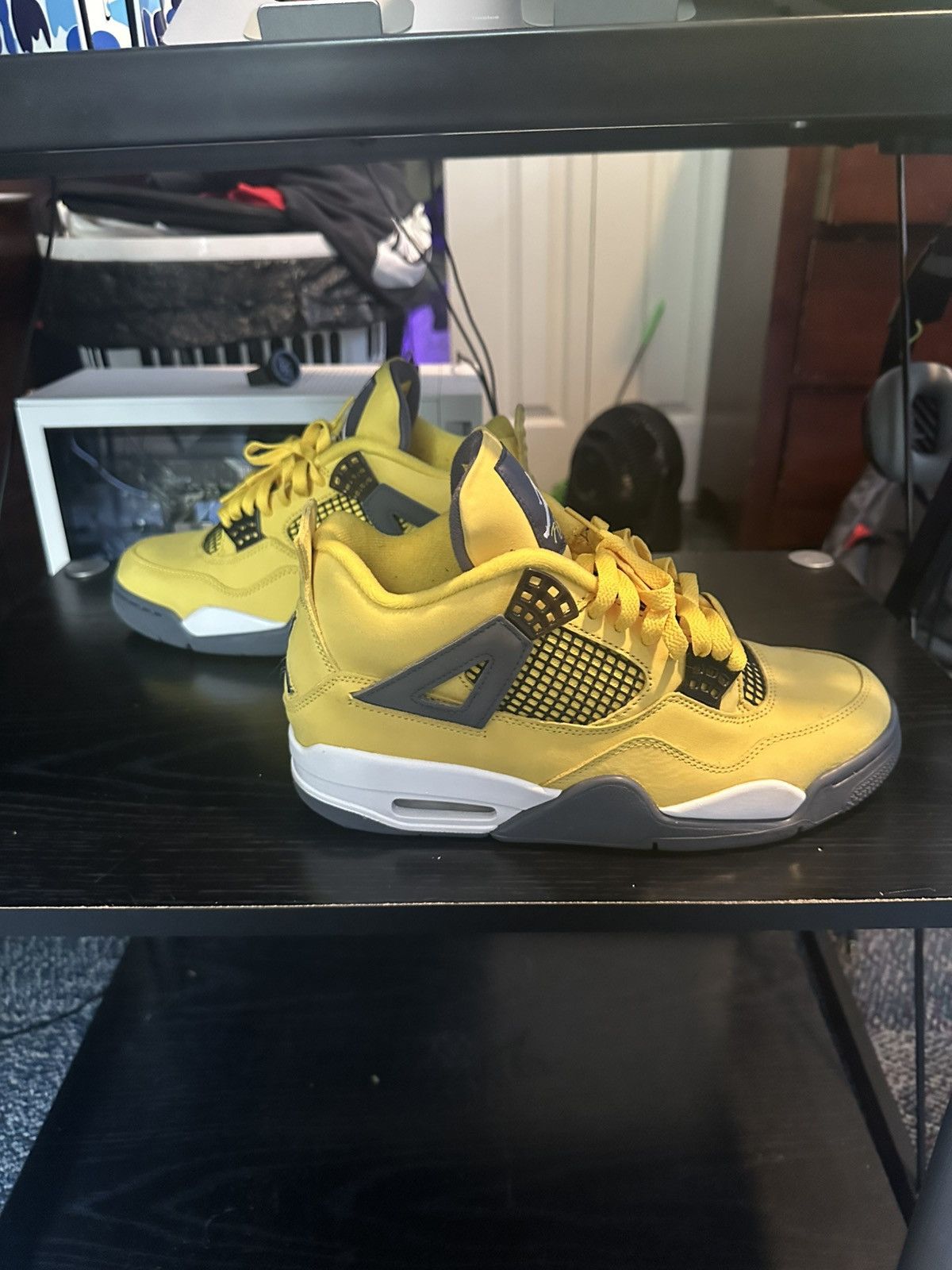 Jordan Brand Jordan 4 mid lighting Size US 9 / EU 42 - 5 Thumbnail
