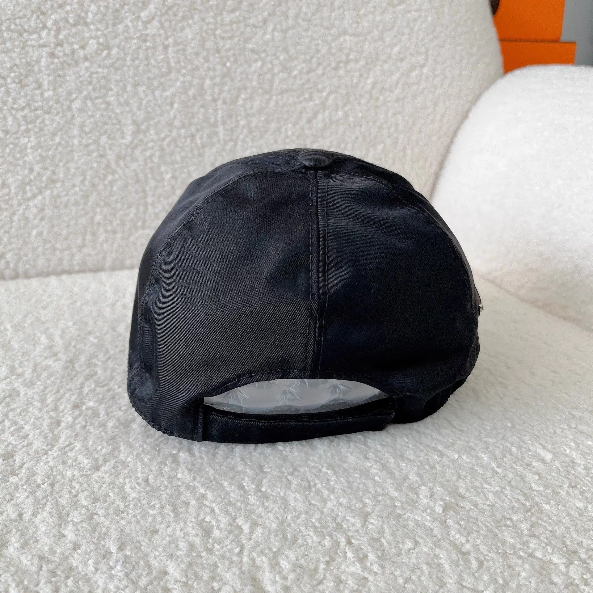 Prada Prada Black Triangle Logo Nylon Baseball Cap M Size ONE SIZE - 4 Thumbnail