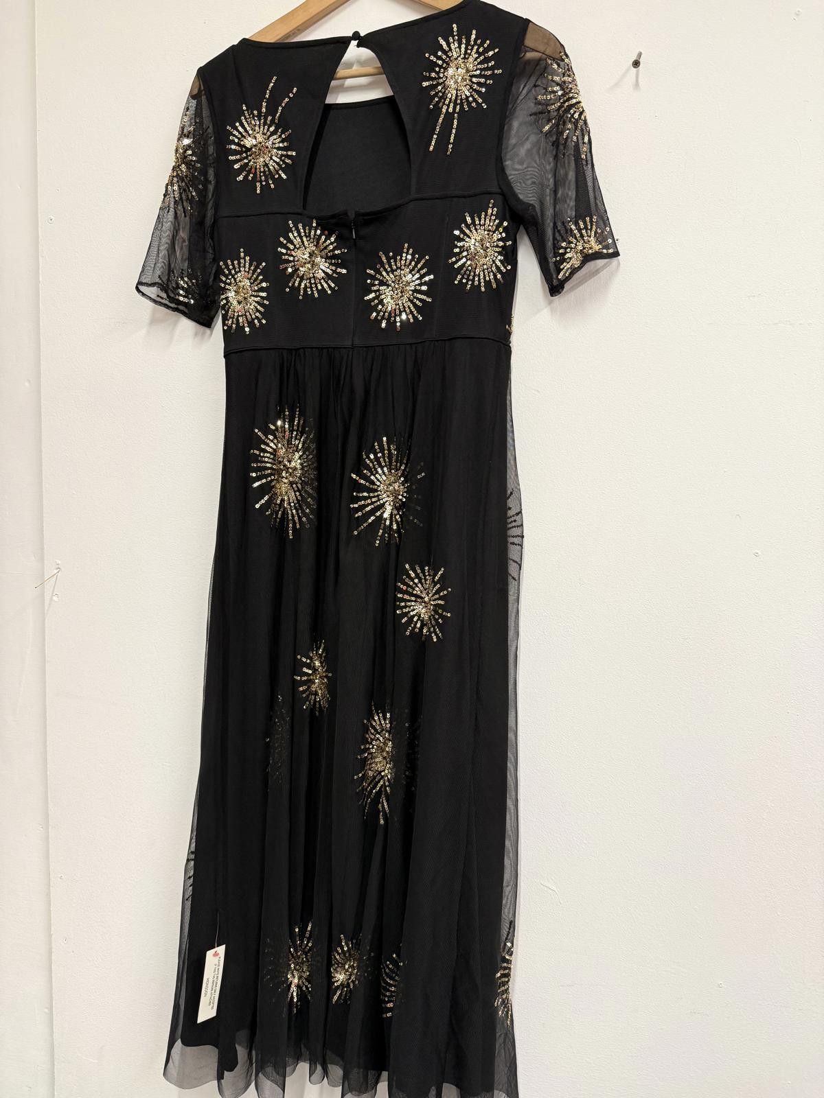 Earnest Sewn Black Evening Dress with Gold Sequin Embellishments Size M / US 6-8 / IT 42-44 - 4 Thumbnail