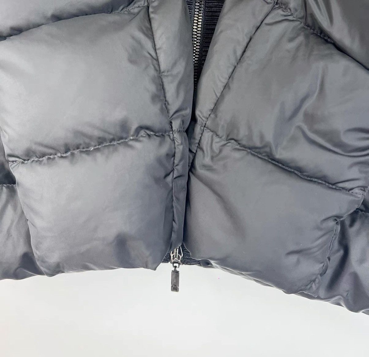 Moncler Moncler Classic Fur Collar Pocket Short Down Jacket K12 Size XS / US 0-2 / IT 36-38 - 6 Thumbnail