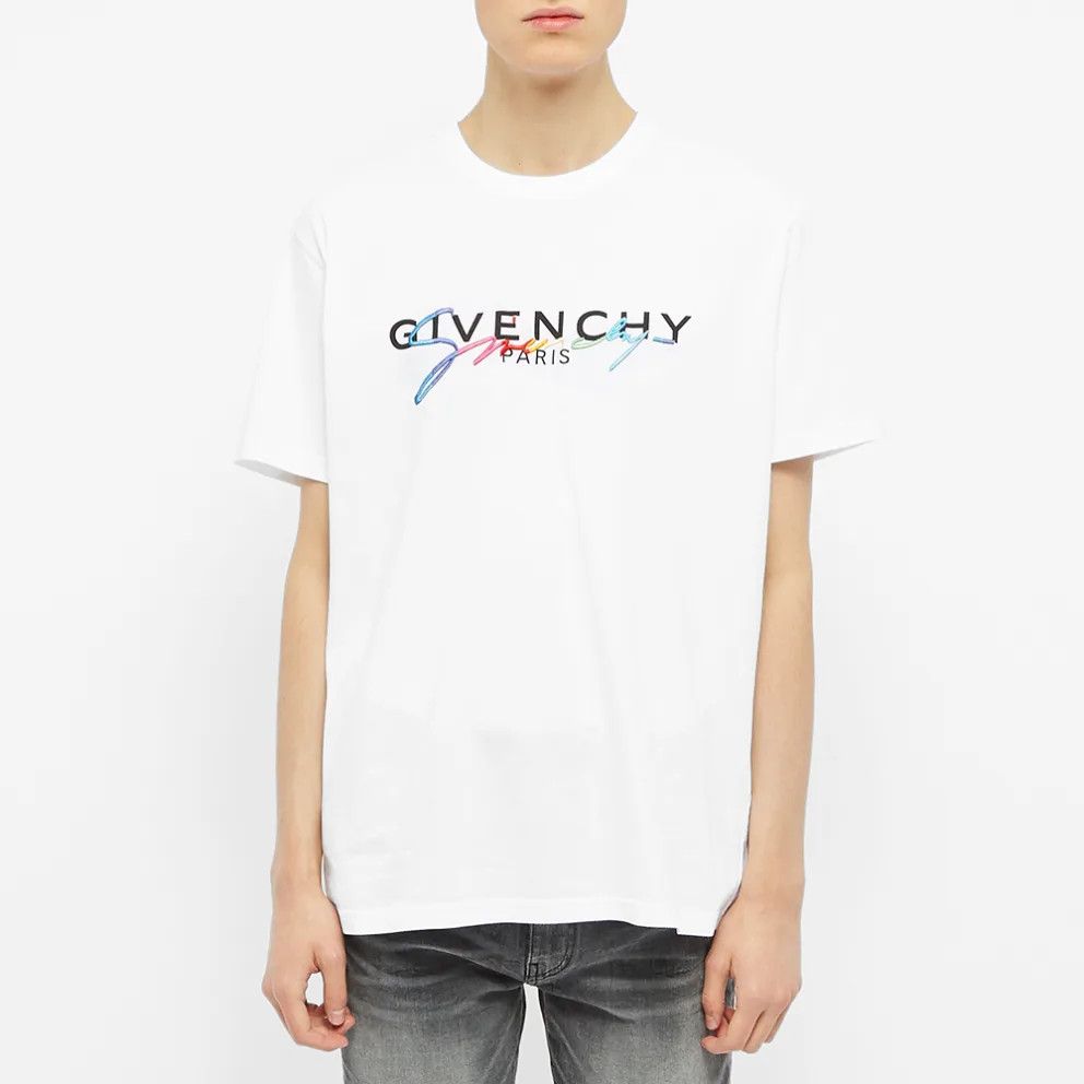 Givenchy o1srvl11e0125 Rainbow Logo T-Shirt in White Size US XXL / EU 58 / 5 - 4 Thumbnail