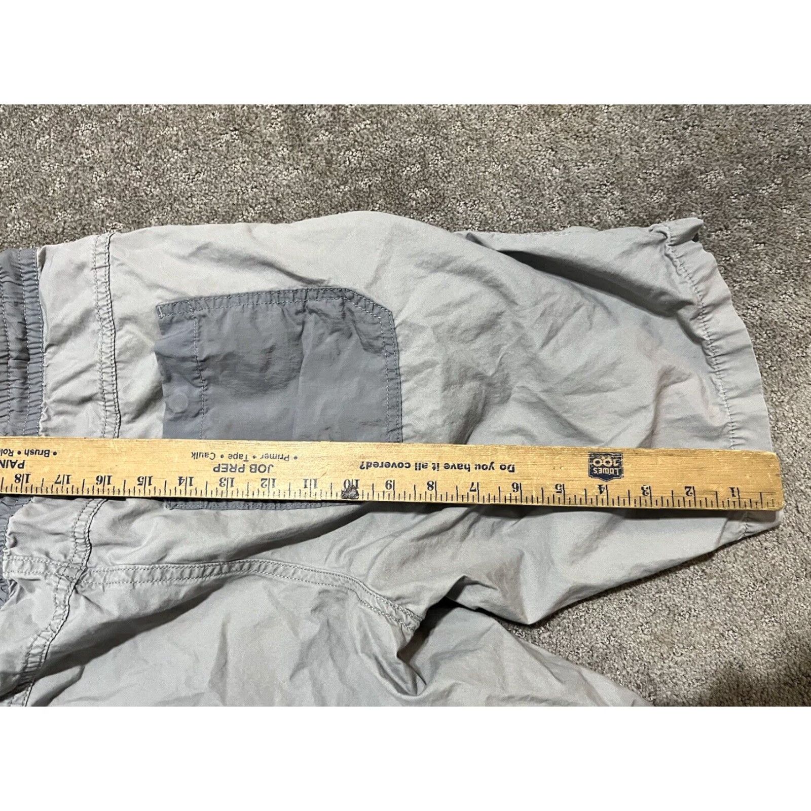 Gap Gap Men's Gray Elasticized Waistband Stretch Shorts Small with Zip Pockets Size US 29 - 4 Thumbnail