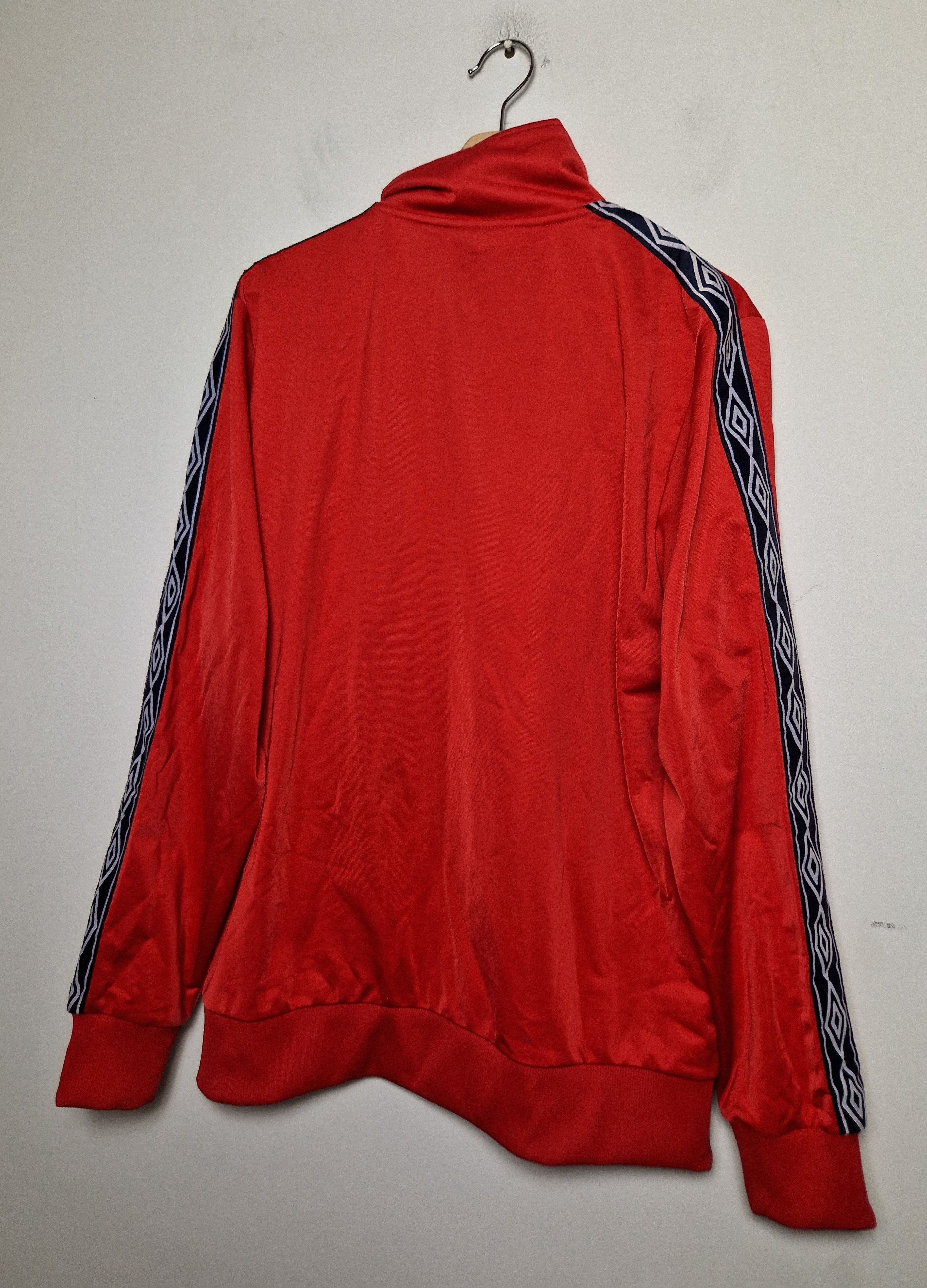 Umbro Vintage Umbro zip track sweatshirt y2k swag drip Size US L / EU 52-54 / 3 - 6 Thumbnail