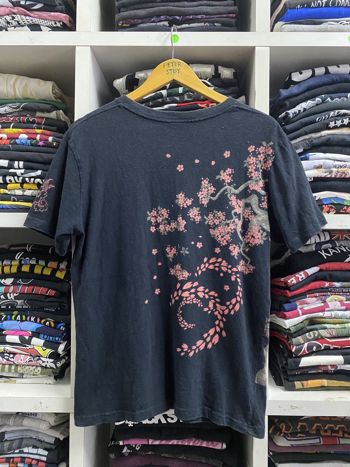 Vintage Japanese Traditional Sakura Design Cotton Tees Size US M / EU 48-50 / 2 - 10 Thumbnail