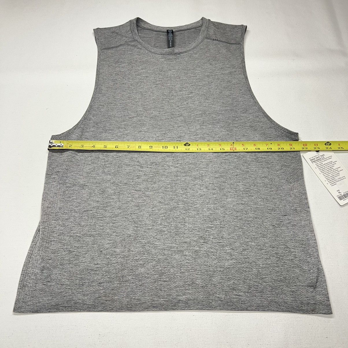 Lululemon LuluLemon Metal Vent Tech Sleeveless 2.0 Tee Shirt Tank Top Size US XL / EU 56 / 4 - 18 Thumbnail