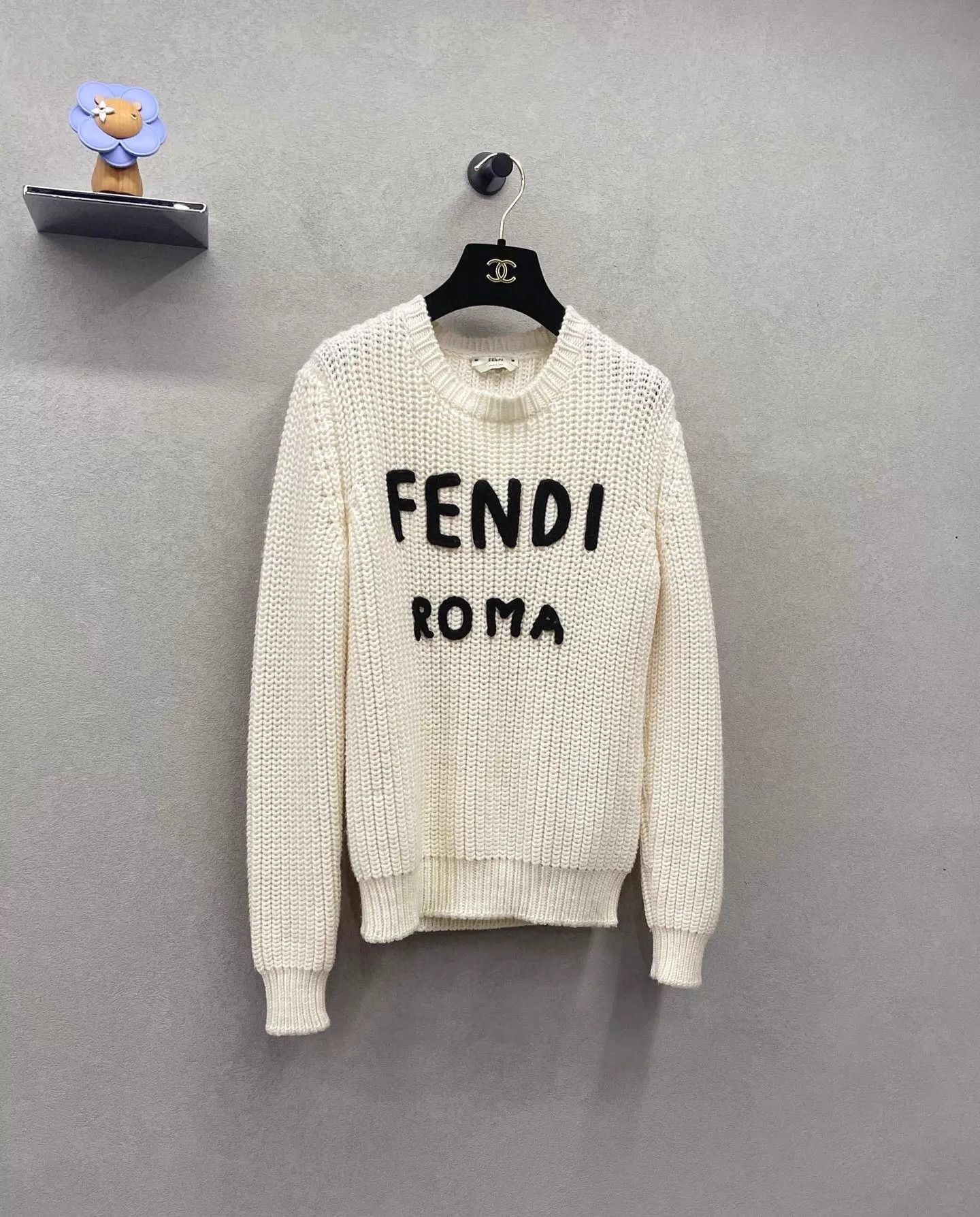 Fendi Fendi Beige 3D Logo Sweater Size 38 Size XS / US 0-2 / IT 36-38 - 3 Thumbnail