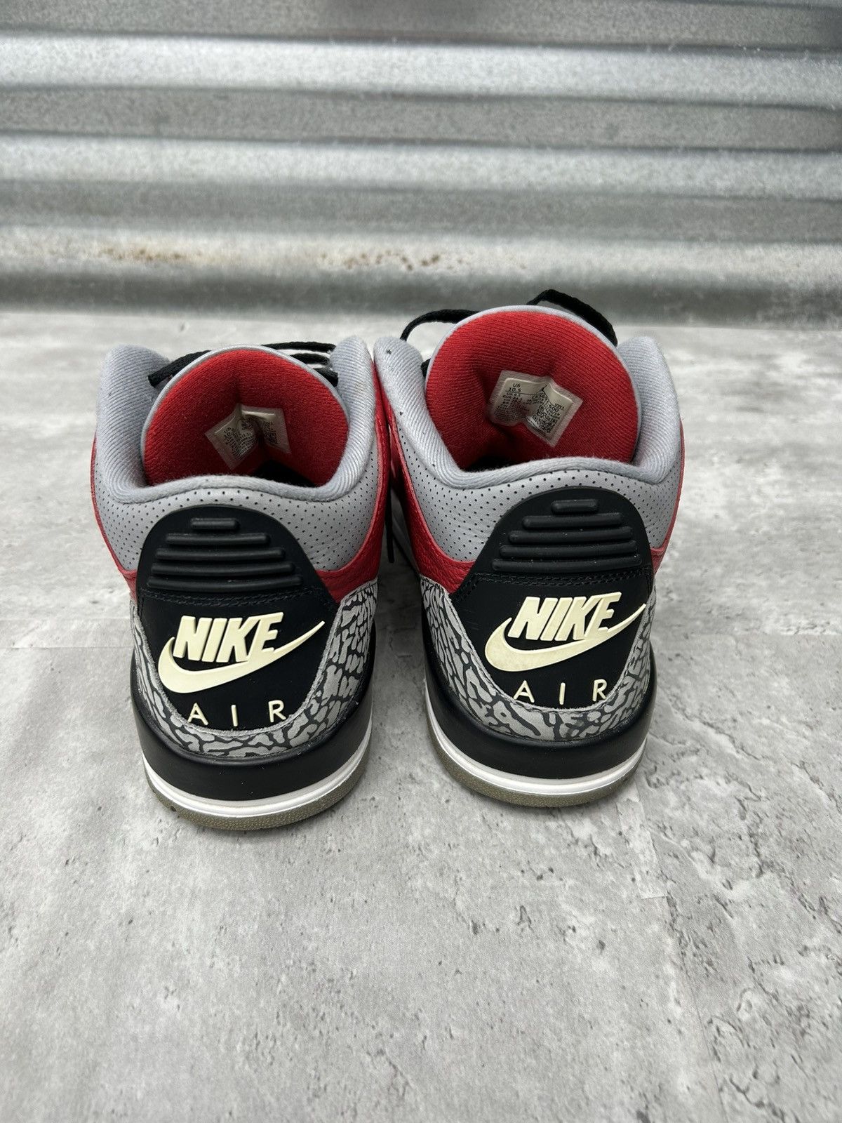Jordan Brand Jordan 3 Size US 10.5 / EU 43-44 - 4 Thumbnail
