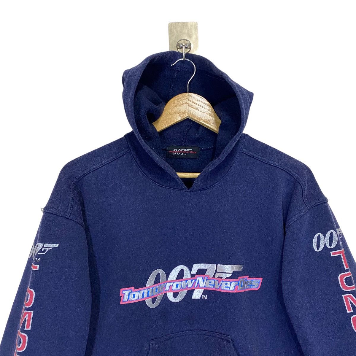 Other Vintage James Bond 007 Tomorrow Neverdies Pullover Hoodie Size US S / EU 44-46 / 1 - 4 Thumbnail