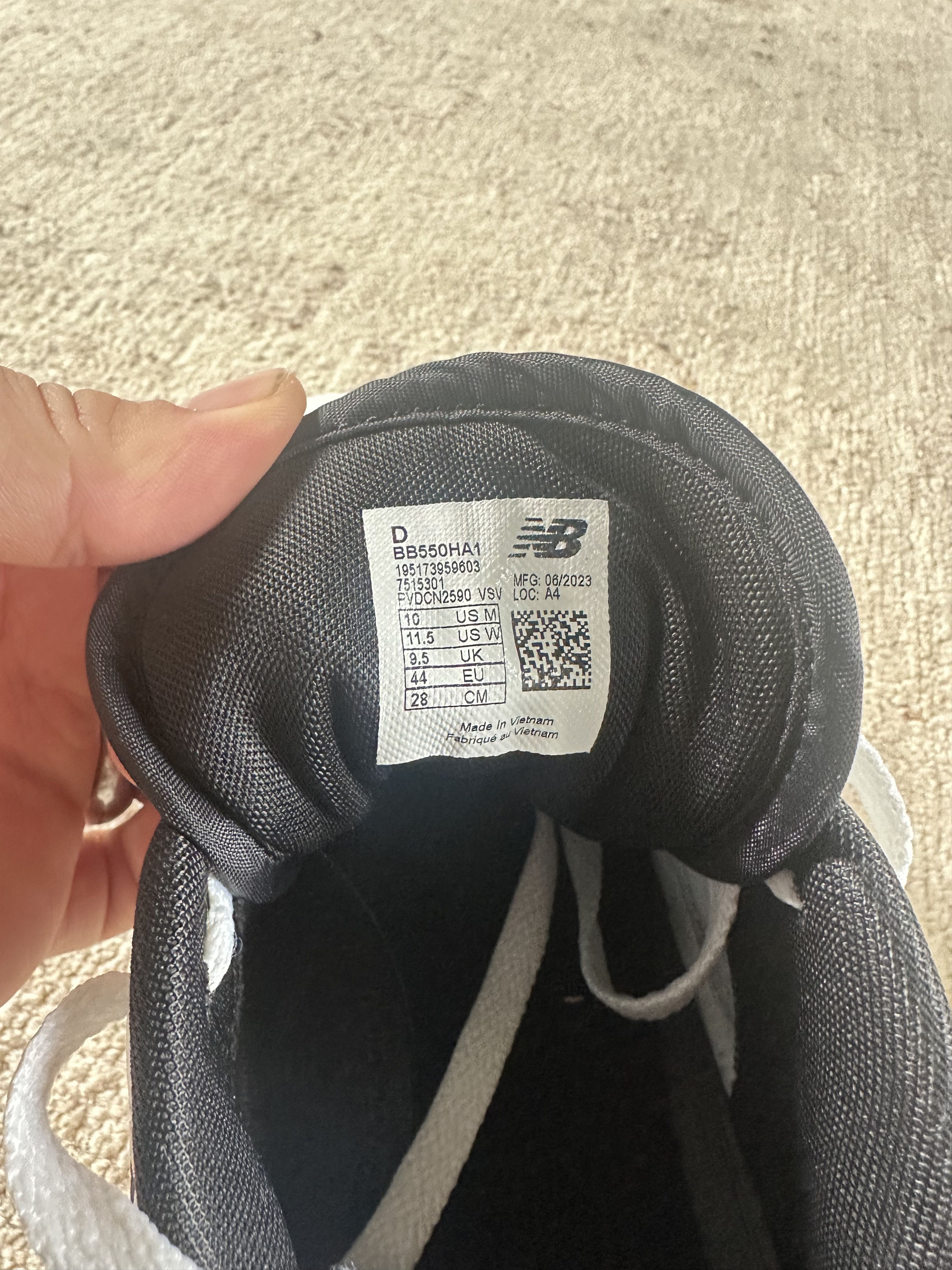 New Balance New Balance 550 White/Black Size US 10 / EU 43 - 9 Thumbnail