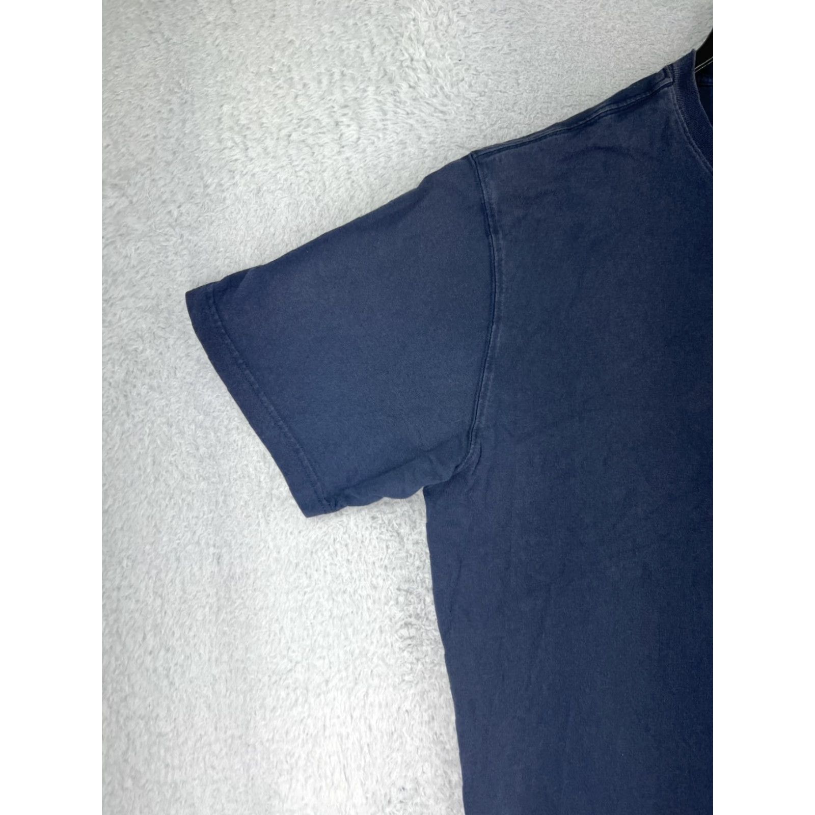Carhartt Carhartt Shirt Mens 2XL Blue Short Sleeve Crew Neck 100% Cotton Workwear Shirt Mens 2XL Blue Crew Neck Short Sleeve Cotton workwear Size US XXL / EU 58 / 5 - 6 Thumbnail