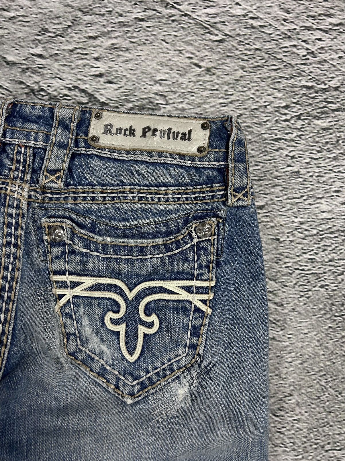 Rock Revival Rock Revival vintage light jeans leather patch Y2K flared Size 25" / US 0 / IT 36 - 4 Thumbnail