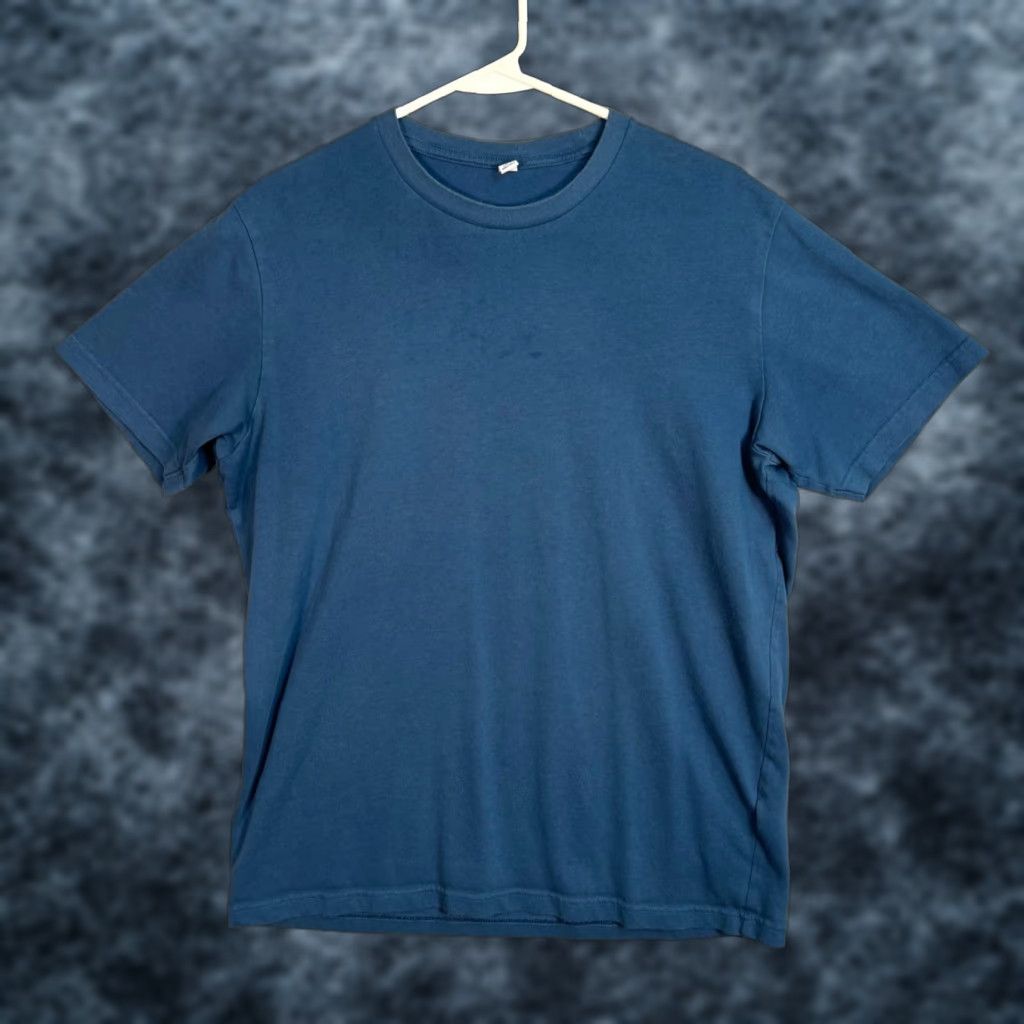 Uniqlo VINTAGE Uniqlo Shirt Mens Large Blue Crew Neck Cotton Blend Size US L / EU 52-54 / 3 - 1 Thumbnail