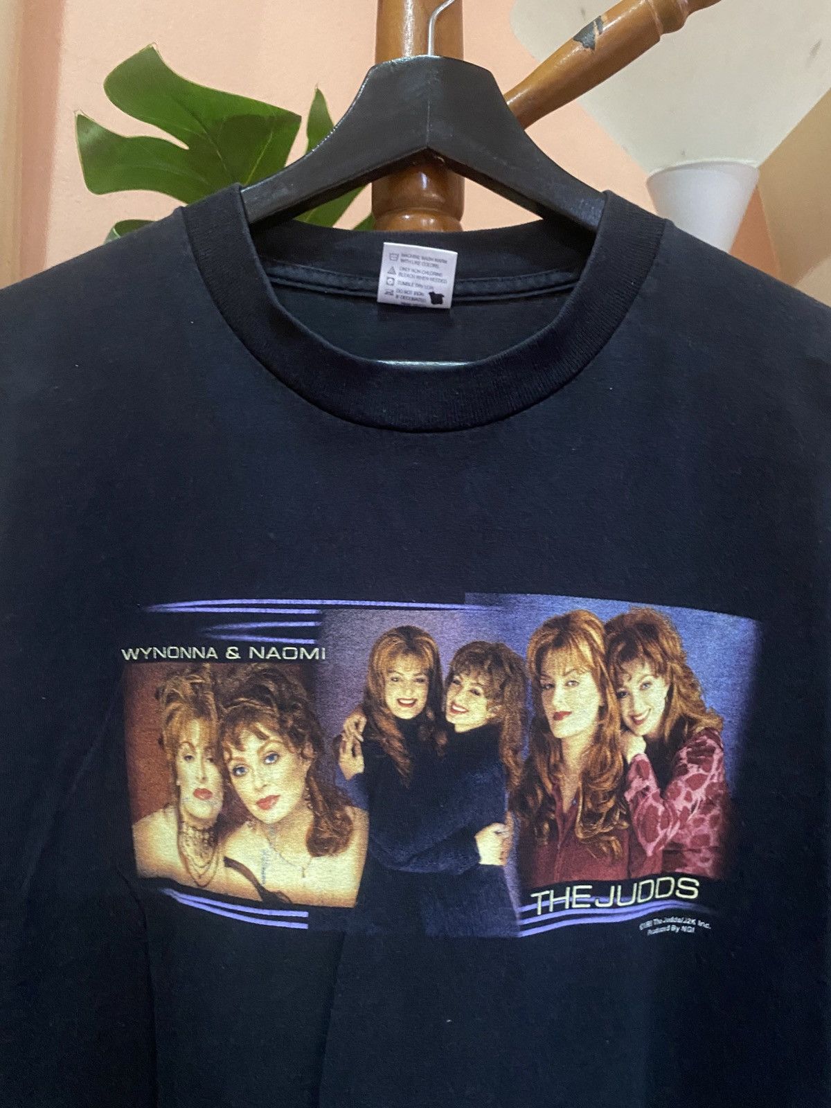 Band Tees 1999 The Judds Wynonna & Naomi Country Music Graphic Tee Size US XL / EU 56 / 4 - 4 Thumbnail