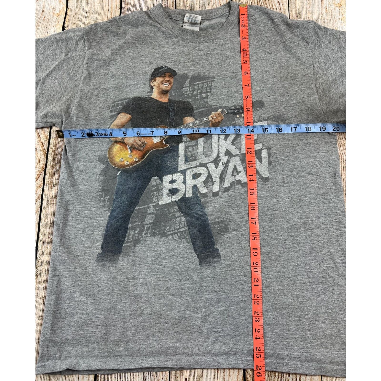 Gildan Luke Bryan Tour T Shirt Mens T-Shirt Gray Medium Music 90s Concert Gildan M Size US M / EU 48-50 / 2 - 4 Thumbnail