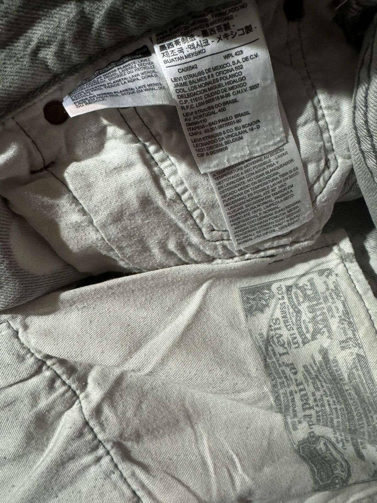 Levi's × Vintage LEVI 501 FACTORY BLEACHED Size US 36 / EU 52 - 4 Thumbnail