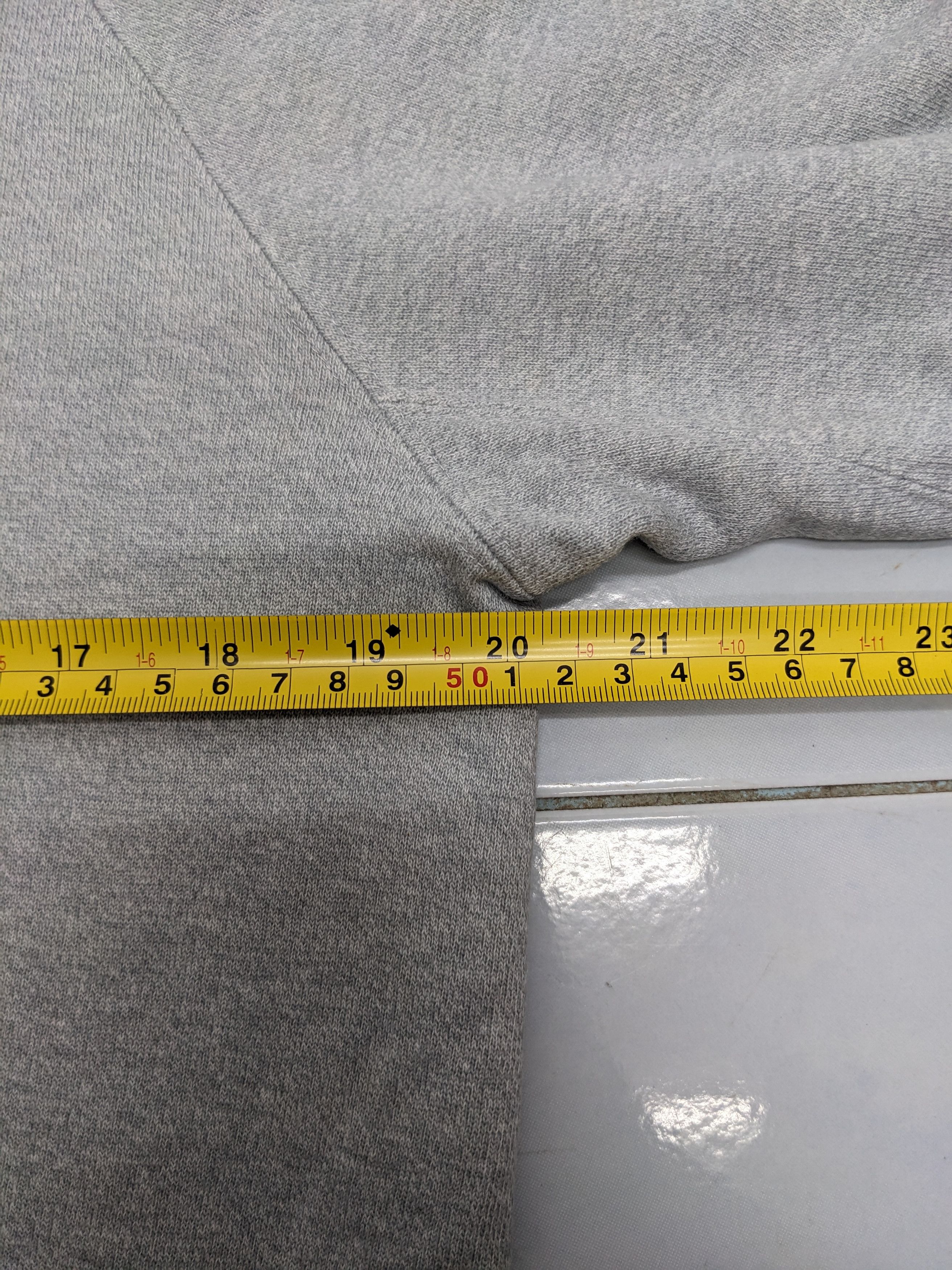 VINTAGE HANG TEN AVANT GARDE STREETWEAR SWEATSHIRT