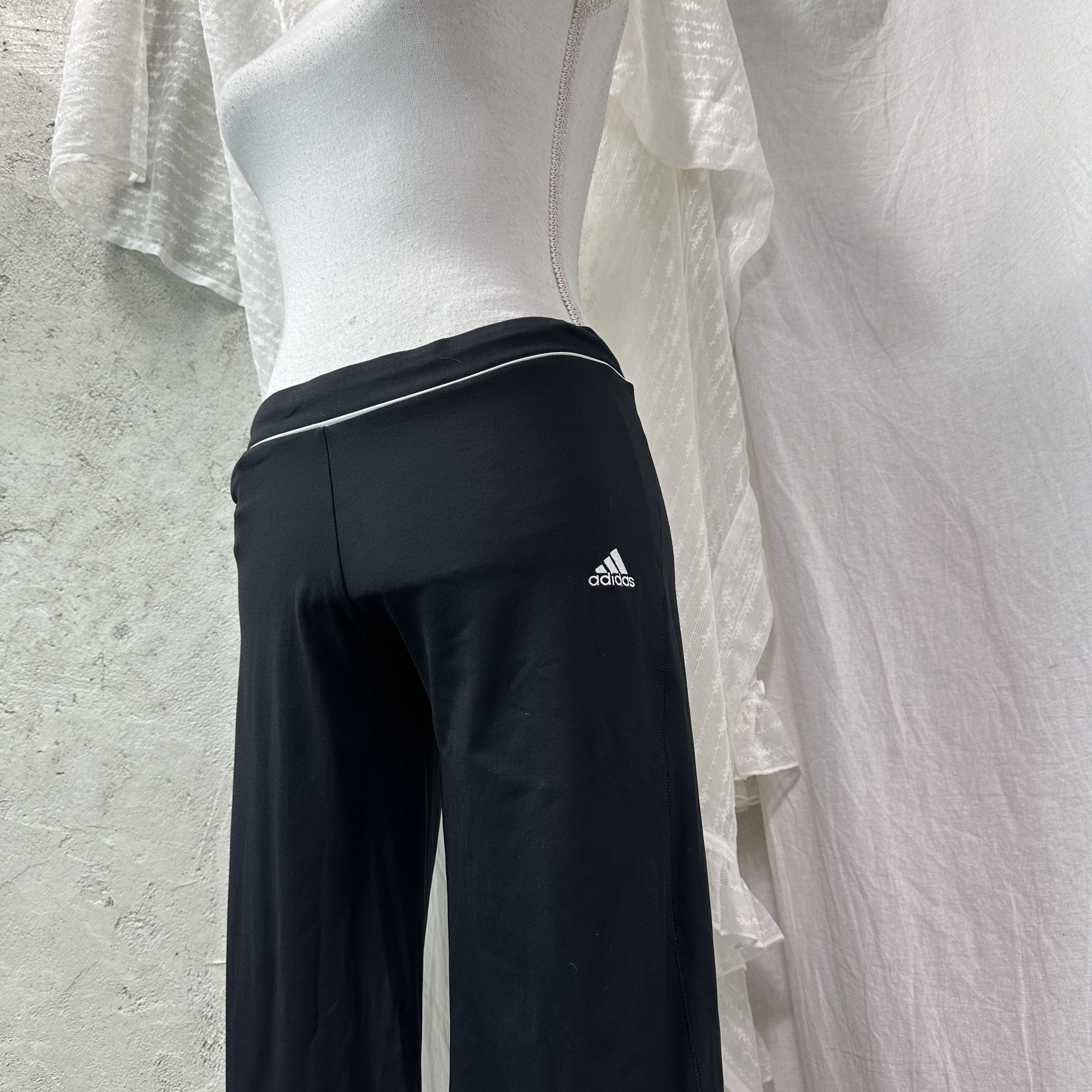 Adidas Vintage Sporty Flared Pilates Adidas Sweatpants Y2K Size 25" / US 0 / IT 36 - 6 Thumbnail