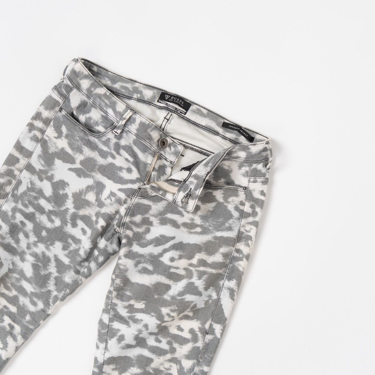Guess Guess Womens Skinny Jegging Jeans Grey Animal Print Stretch Size 30" / US 8 / IT 44 - 3 Thumbnail