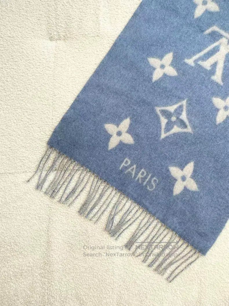 Louis Vuitton Louis Vuitton Ice Blue Double Face Cashmere Fringe Scarf Size ONE SIZE - 4 Thumbnail