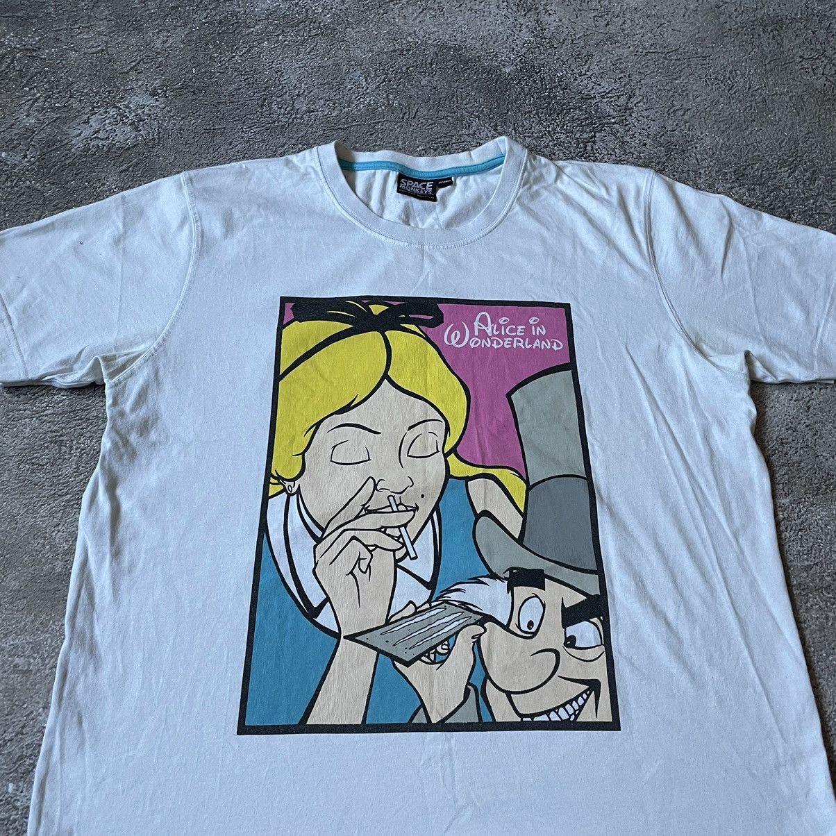 Vintage Vintage Y2K Graphic Tee Alice Wonderland Funny Print XXL Size US XXL / EU 58 / 5 - 5 Thumbnail