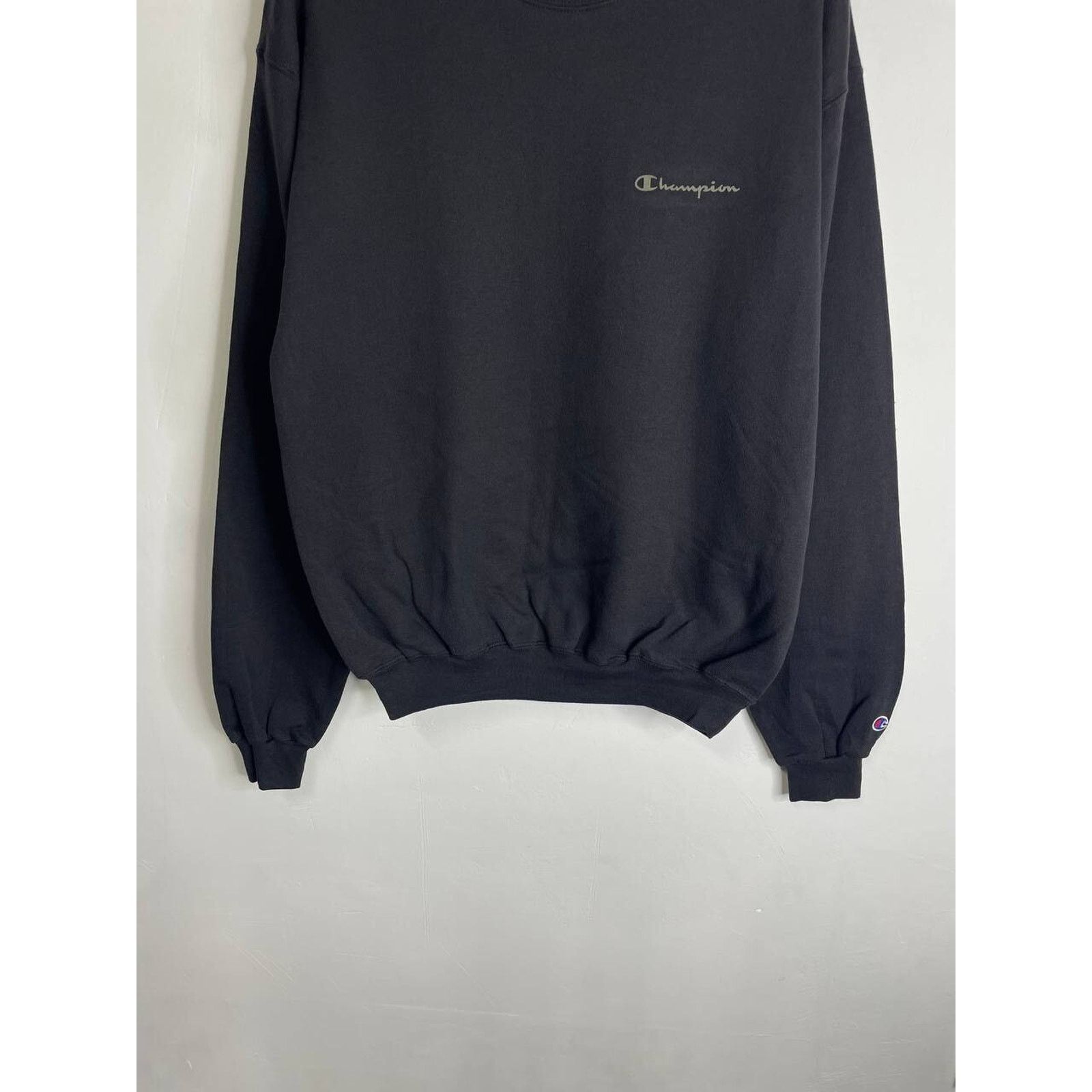 Champion Vintage Champion Black Crewneck Sweatshirt M Size US M / EU 48-50 / 2 - 2 Thumbnail