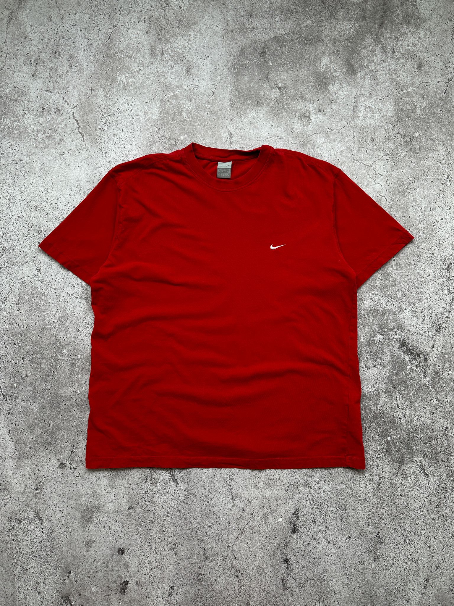 Nike Vintage Nike Swoosh Red Tee Shirt Size XL XXL Size US XL / EU 56 / 4 - 2 Thumbnail