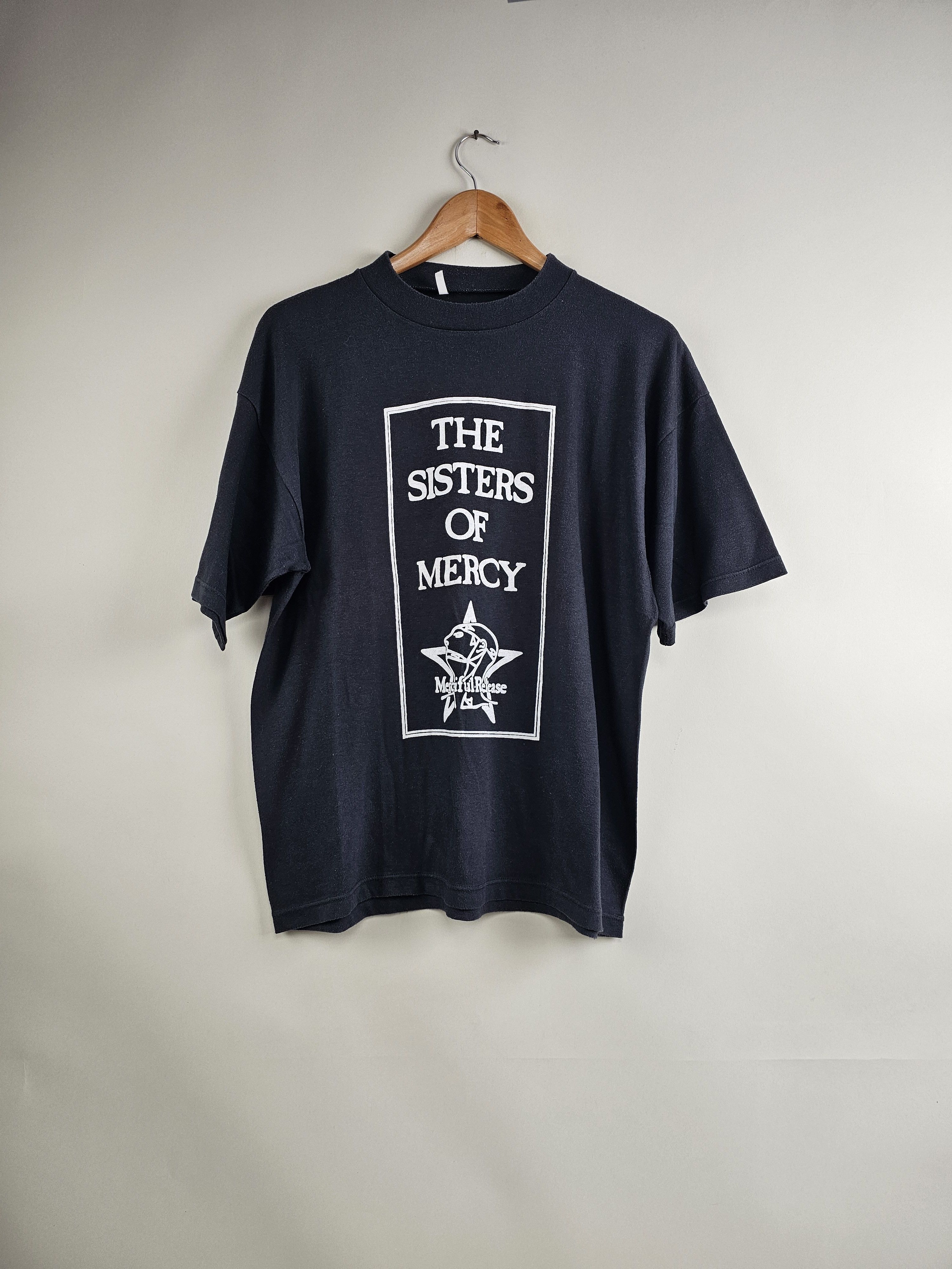 90s XL the sirters of mercy vtg tシャツ UK Vintage SISTERS OF MERCY 1990 TOUR T-Shirt w/DATES | Defunkd