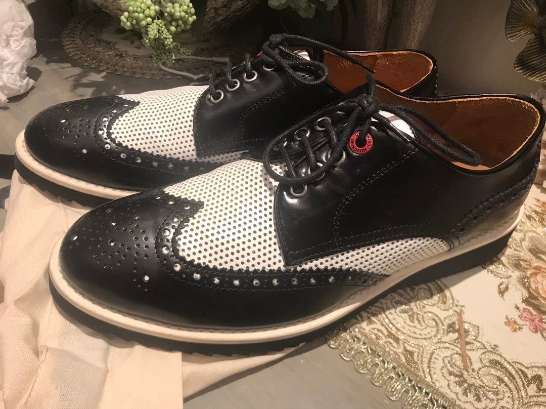 Moschino Moschino Black White Leather Casual Shoes Size US 8 / EU 41 - 1 Thumbnail