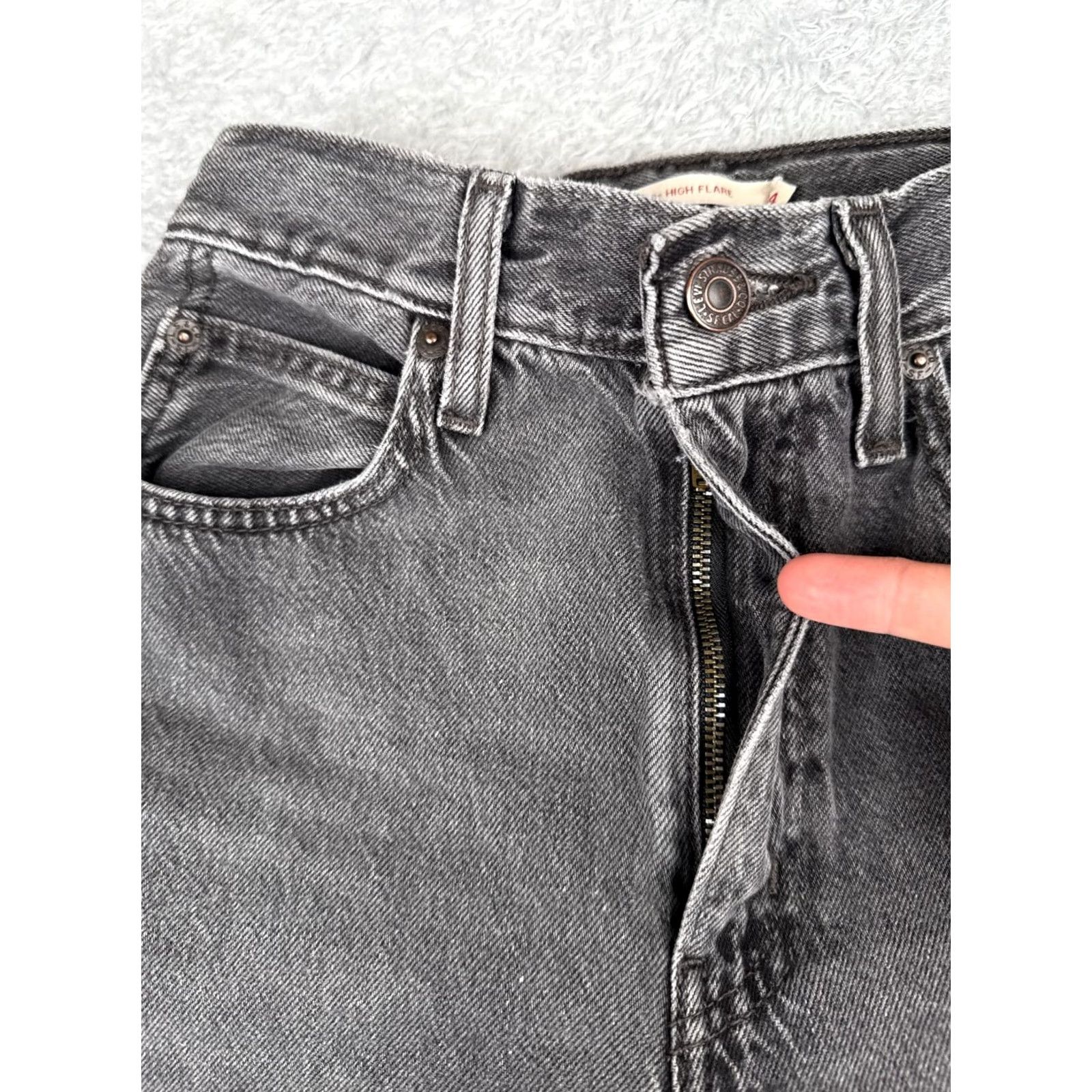 Levi's Levi's Jeans Womens 24 Black Denim Premium 70s High Flare Distressed 24x29 Jeans Size 42" / US 20 - 5 Thumbnail
