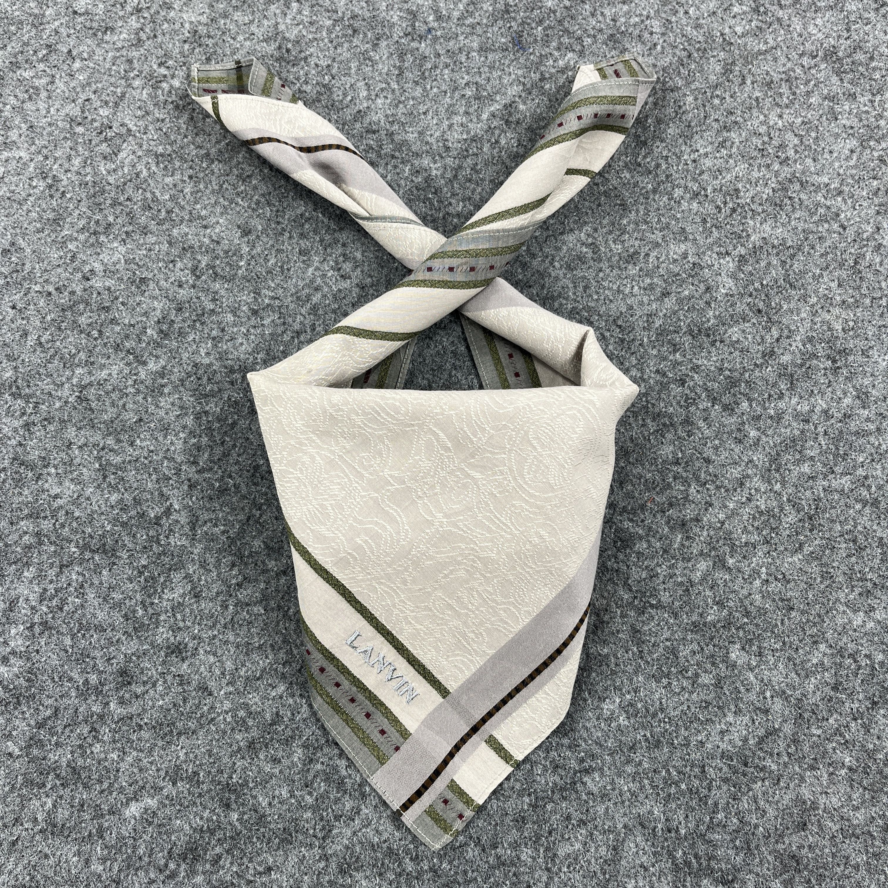 Vintage Lanvin Handkerchief / Bandana / Neckerchief B853 Size ONE SIZE - 6 Thumbnail