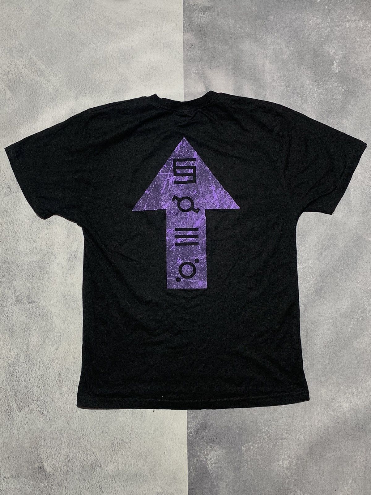 Band Tees × Vintage Vintage Y2K Thirty Seconds To Mars band tee Big Logo size M Size US M / EU 48-50 / 2 - 6 Thumbnail