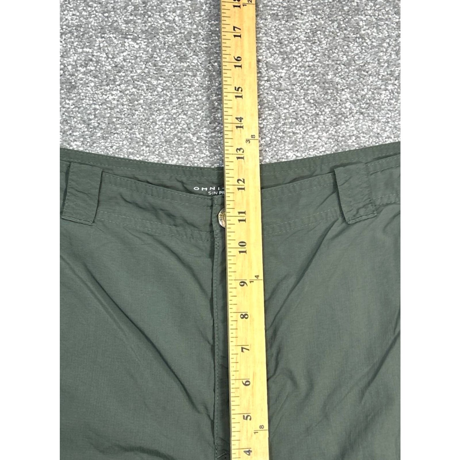Vintage Columbia Shorts Mens 40 Green Lightweight Ripstop Cargo 9" Cargo Mens 40 Green Lightweight Ripstop 9" Size US 40 / EU 56 - 4 Thumbnail