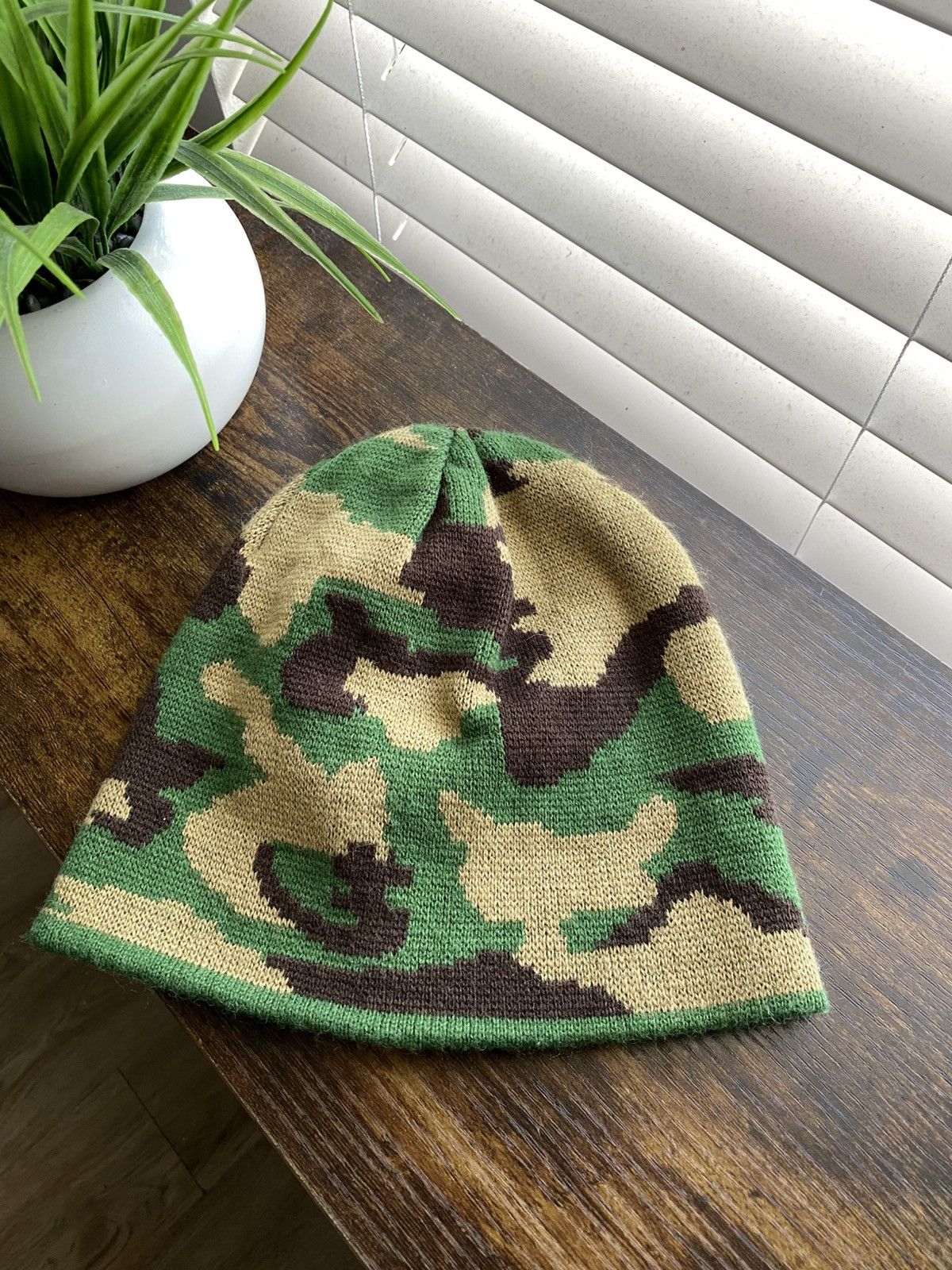 Other Y2K Camo Skully Beanie Size ONE SIZE - 1 Thumbnail