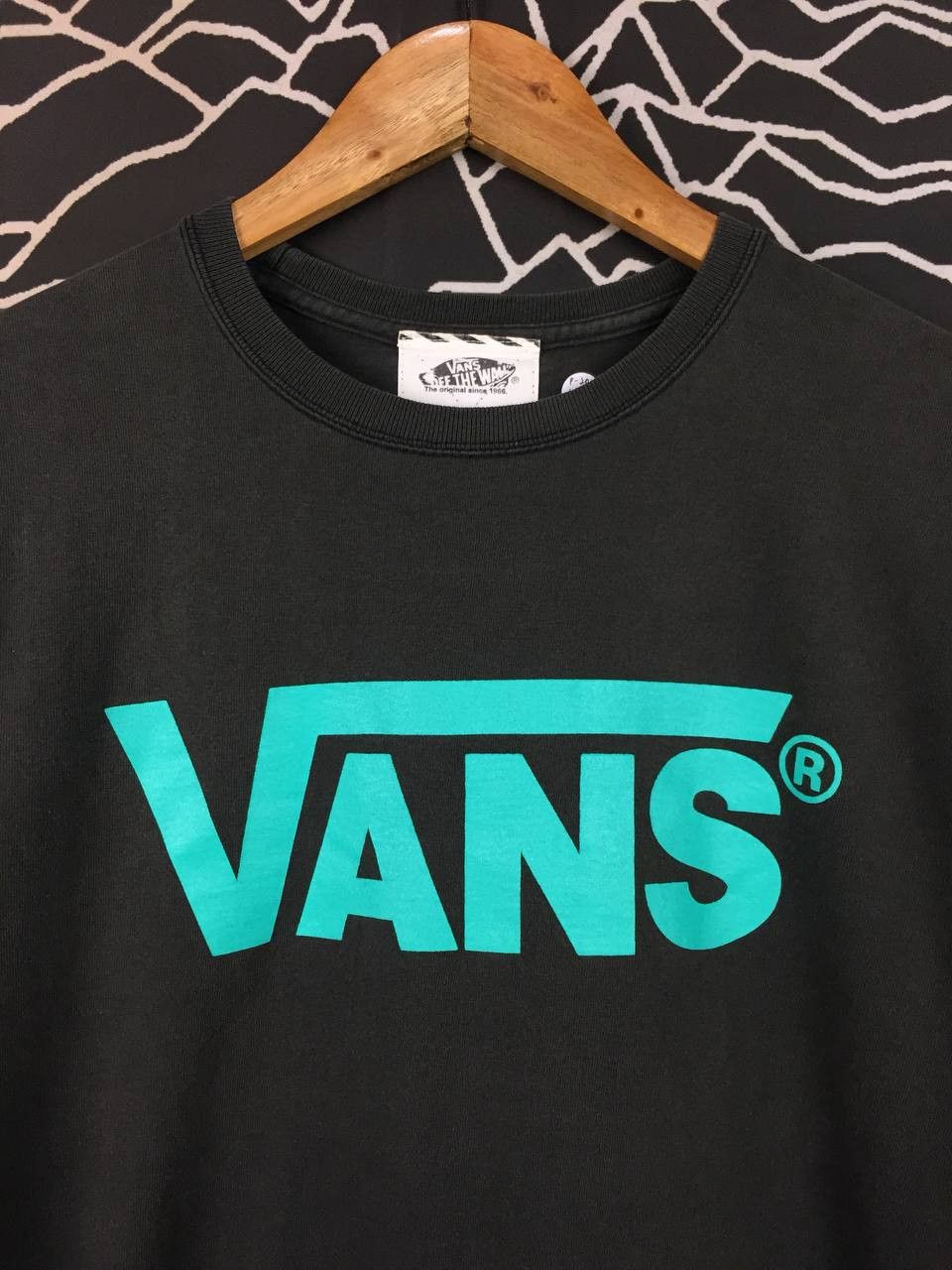 Vans Vans Off The Wall Big Logo Checkerboard Sleeves Tee Size M Size US M / EU 48-50 / 2 - 3 Thumbnail