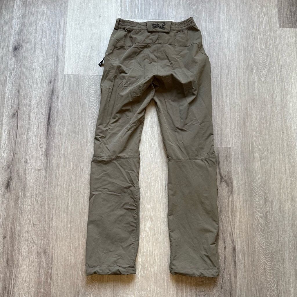 Jack Wolfskin Jack Wolfskin Green Track Pants with Durable Fabric Size 27" / US 4 / IT 40 - 2 Thumbnail