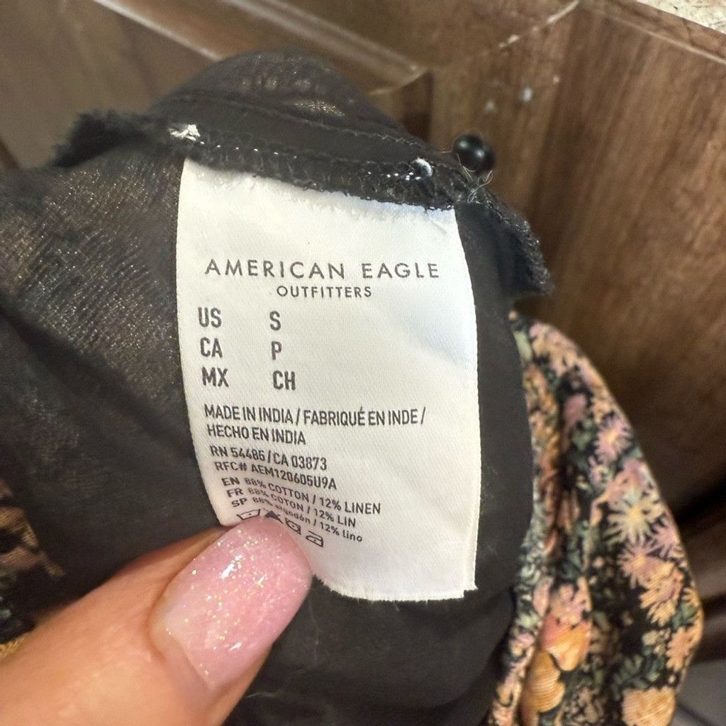 American Eagle Outfitters American Eagle Outfitters Black and Cream Floral Mini Skirt Size 28" / US 6 / IT 42 - 5 Thumbnail