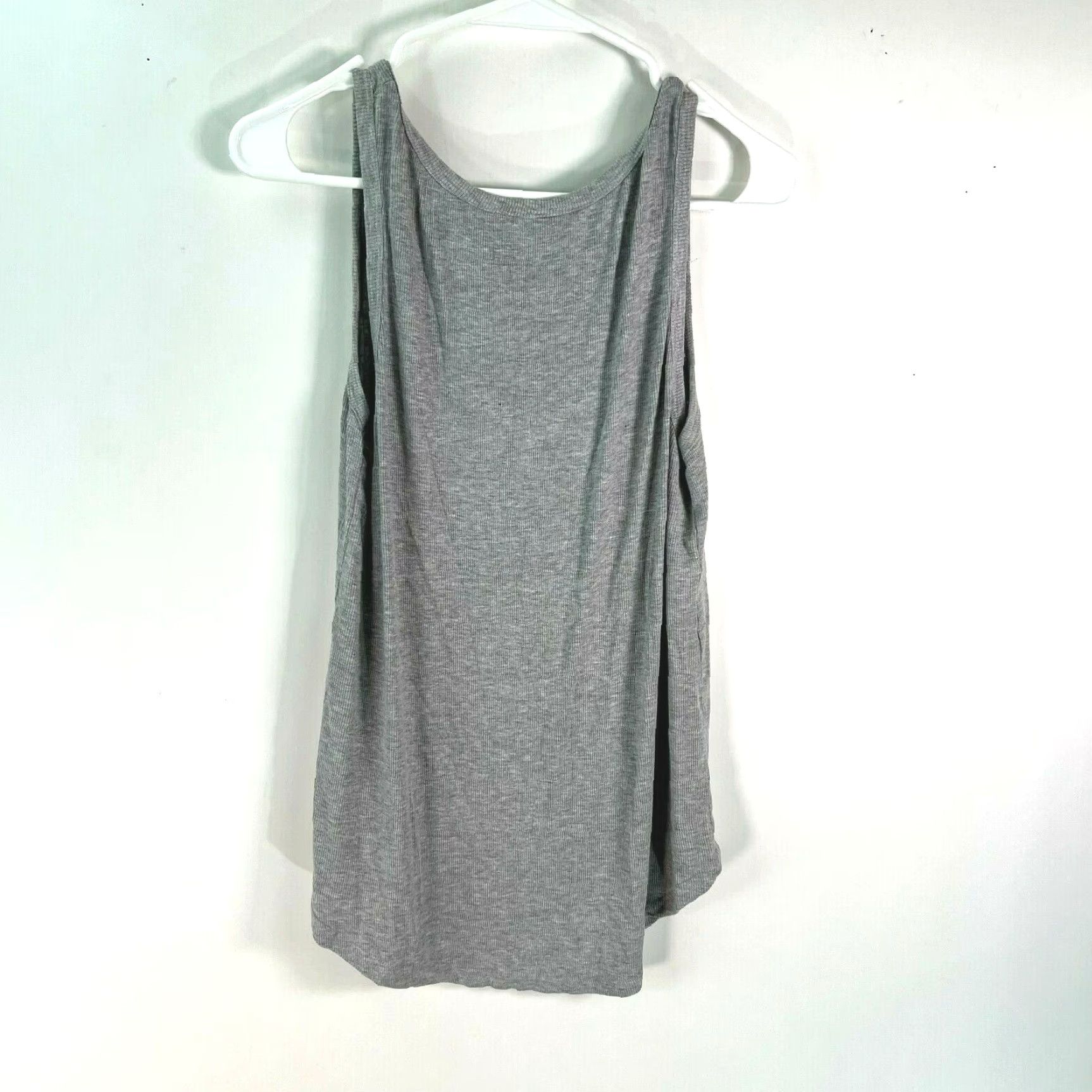 Vintage Womens Tank Shirt V-Neck Ribbed Gray Small - Cotton Sleeveless Top, Casual, Basic Style, Regular Fit, Unbranded Women’s Tank - Note: Keep size S. Size S / US 4 / IT 40 - 2 Thumbnail