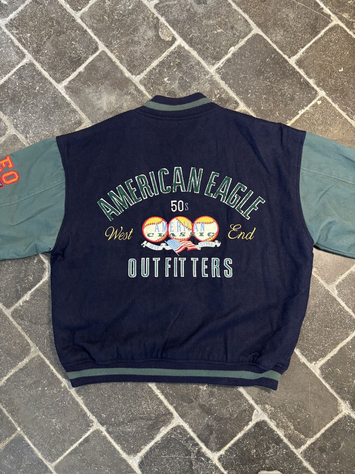 American Eagle Outfitters 1990s American Eagle Vintage Bomber Jacket Chenille Patch M Size US M / EU 48-50 / 2 - 3 Thumbnail