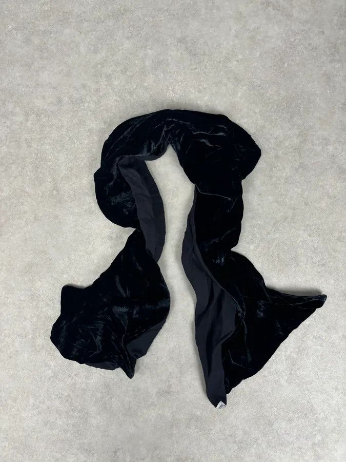 Emporio Armani 2000s Emporio Armani Black Classy Velvet Scarf Size ONE SIZE - 4 Thumbnail