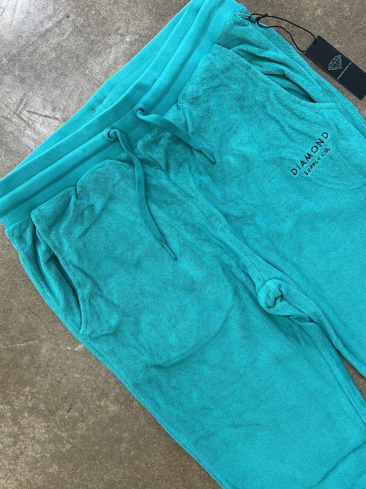 Diamond Supply Co. Diamond Supply Tear Drop Sweatpants Teal Medium Size 27" / US 4 / IT 40 - 1 Thumbnail