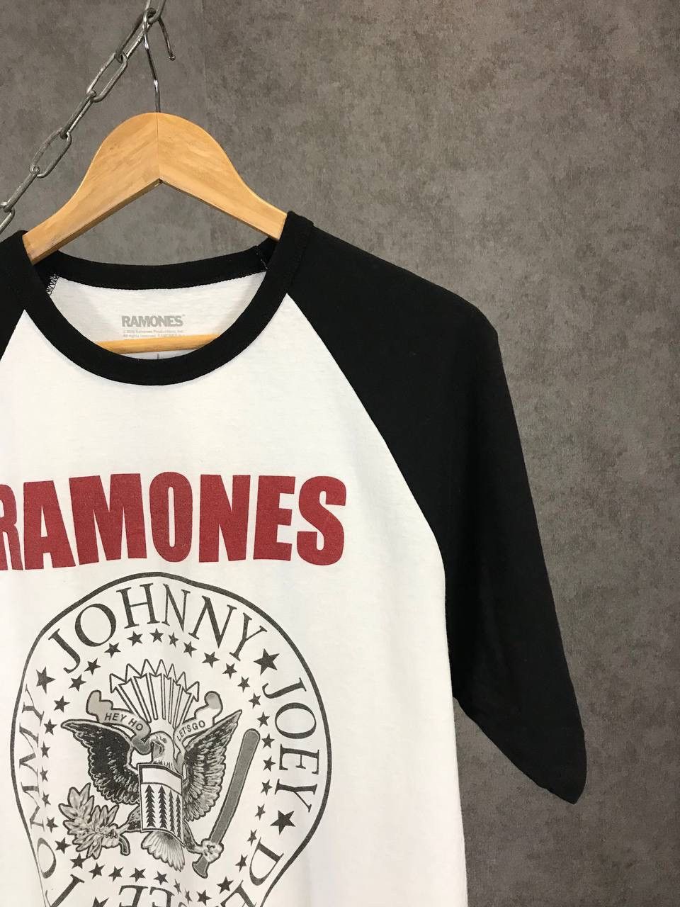 Band Tees Ramones rock band big logo tee Size US L / EU 52-54 / 3 - 2 Thumbnail