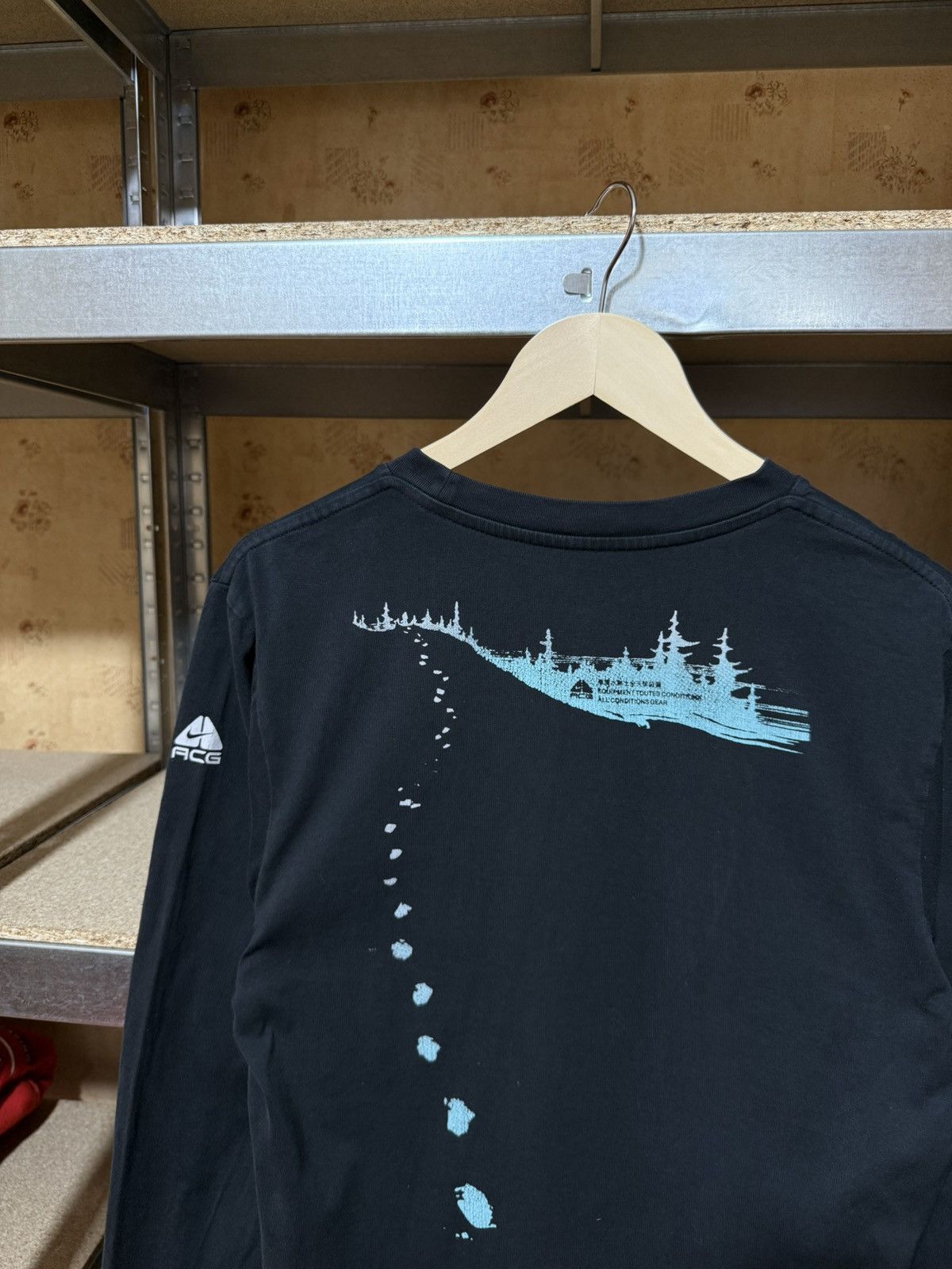 Nike × Nike ACG × Vintage Vintage Nike ACG No Friends On A Powder Day Longsleeve Tee Size US M / EU 48-50 / 2 - 4 Thumbnail