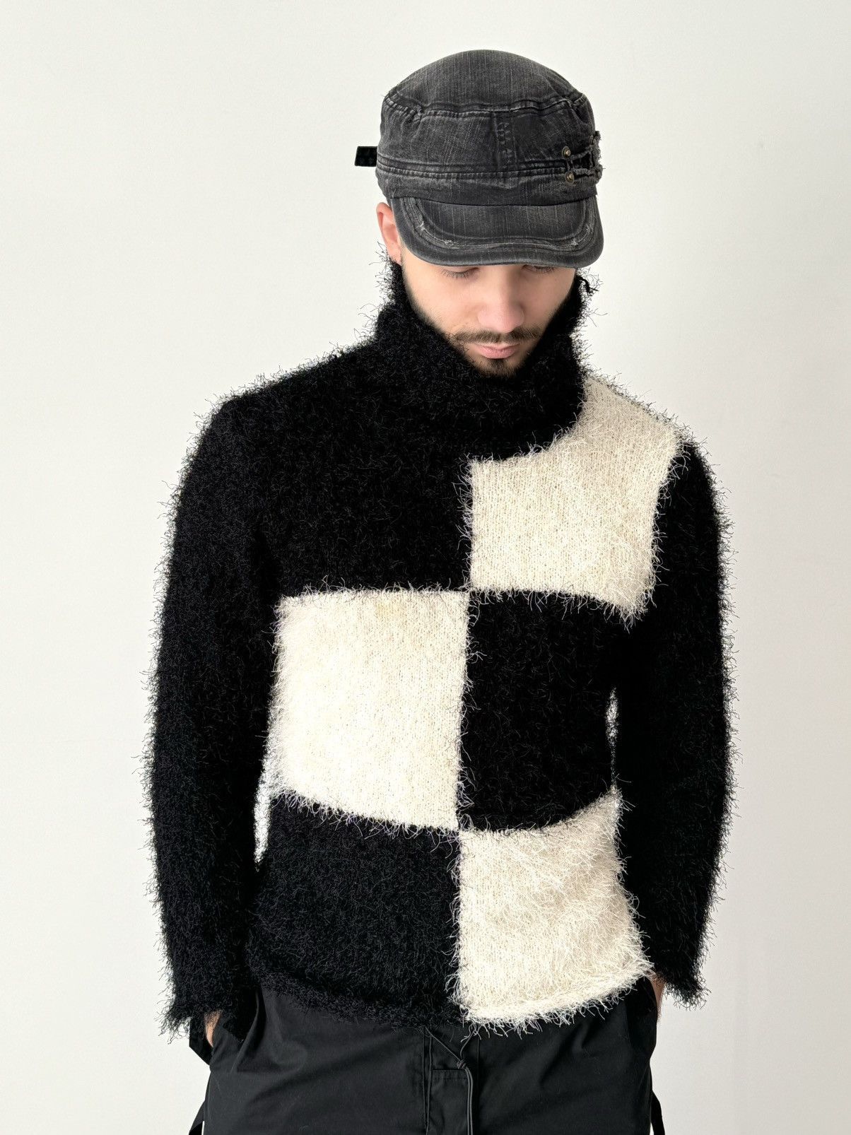 Undercover Archive SS11 Undercover Black/White Turtleneck Sweater Size US S / EU 44-46 / 1 - 2 Thumbnail