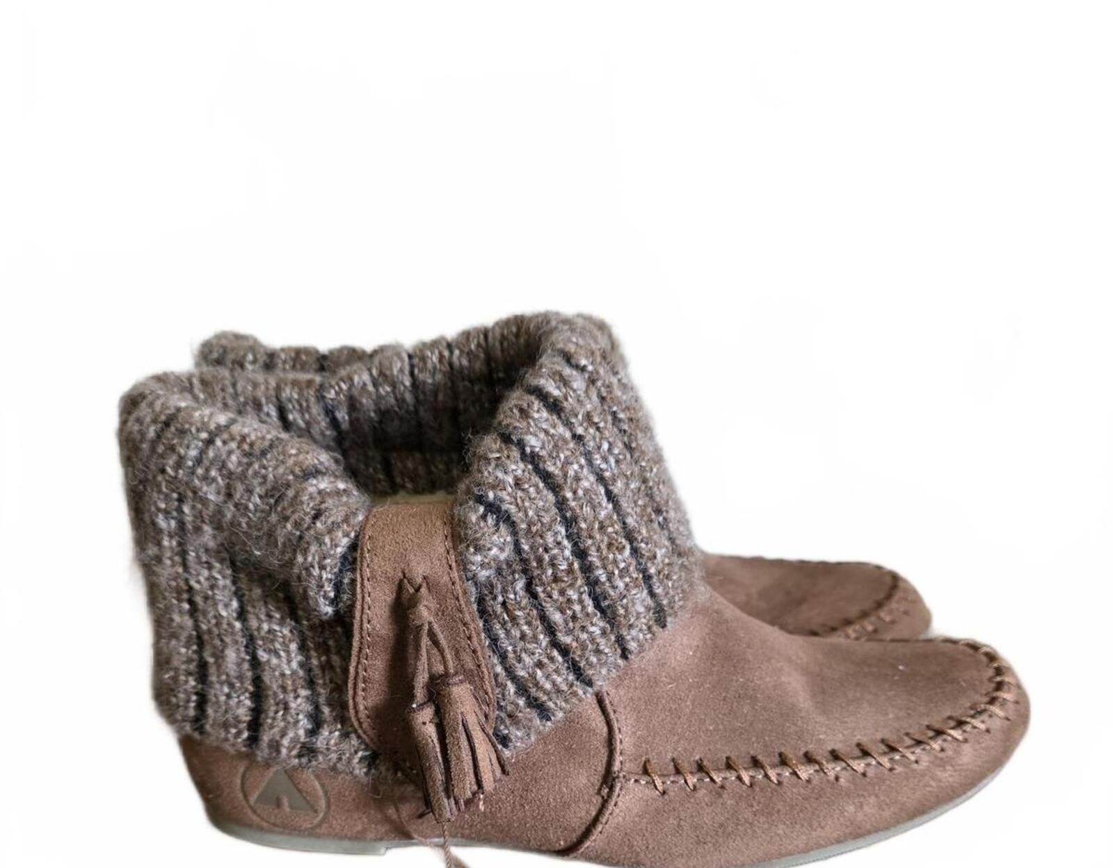 Airwalk Airwalk Brown Suede Knit Ankle Boots Size 8 US Womens Tassle Size US 8 / IT 38 - 2 Thumbnail
