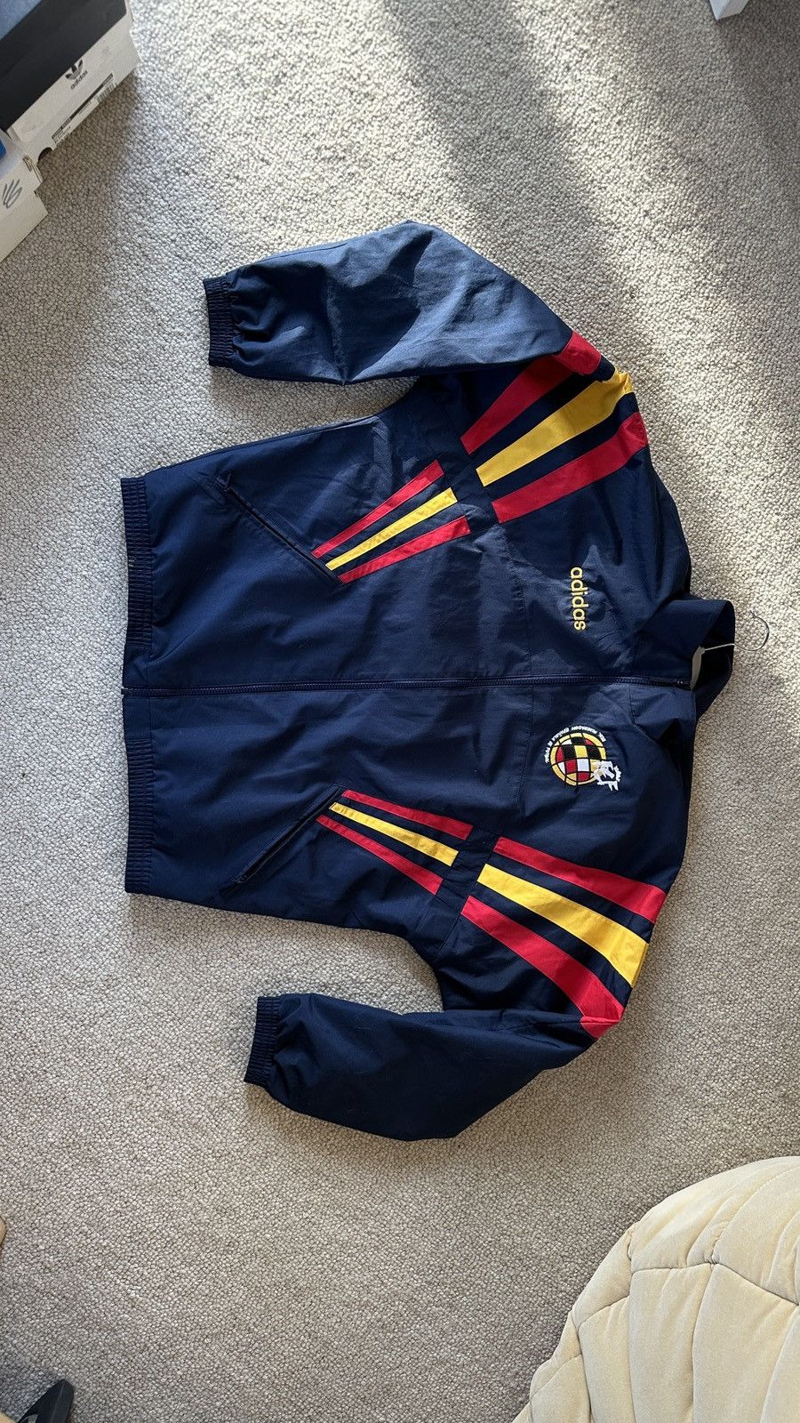 Adidas Adidas Euro 2024 Retro Spain Jacket Size US L / EU 52-54 / 3 - 1 Thumbnail
